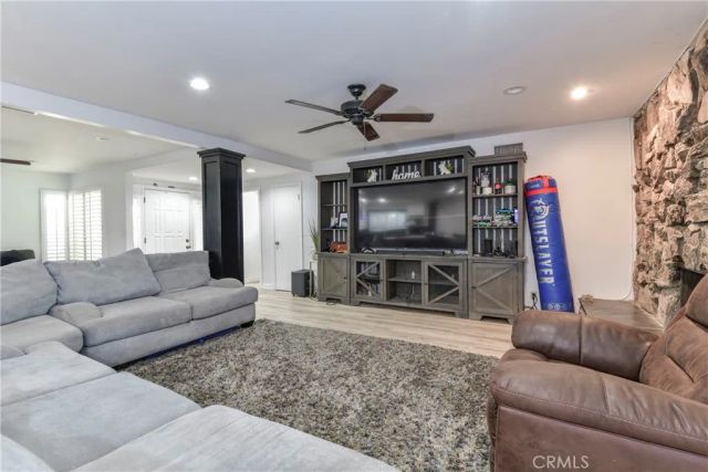 18915 Cantara Street, Reseda, CA 91335