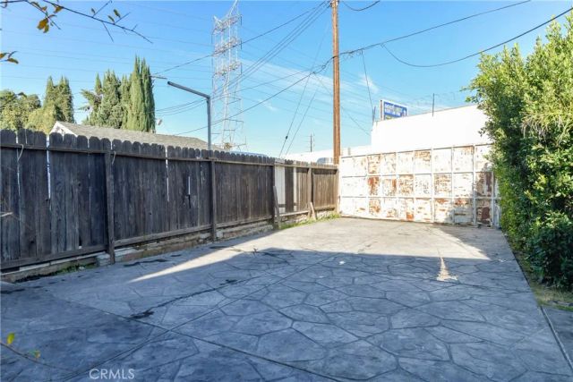 18915 Cantara Street, Reseda, CA 91335