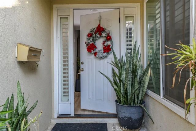 18915 Cantara Street, Reseda, CA 91335