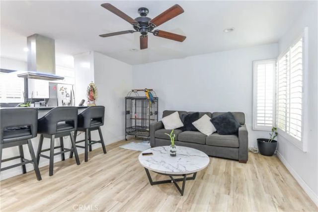 18915 Cantara Street, Reseda, CA 91335