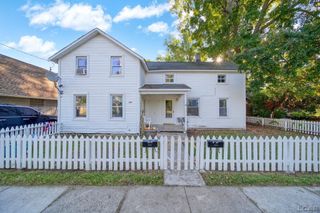 210 S Ottawa Street, Tecumseh, MI 49286