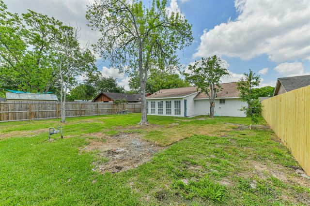 2005 Cheryl Drive, Pearland, TX 77581