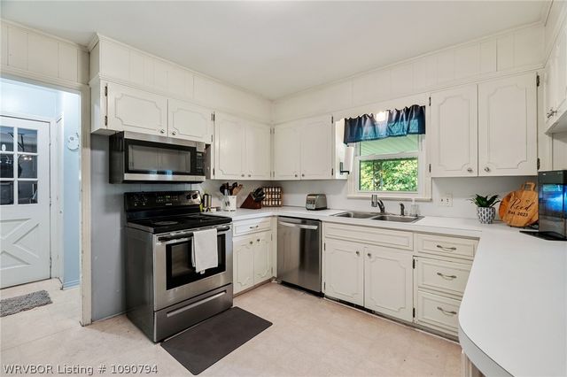 1609 Burnham Road, Fort Smith, AR 72903