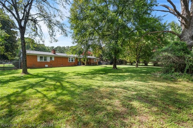 1609 Burnham Road, Fort Smith, AR 72903