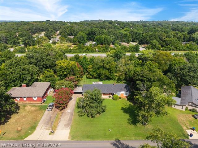 1609 Burnham Road, Fort Smith, AR 72903