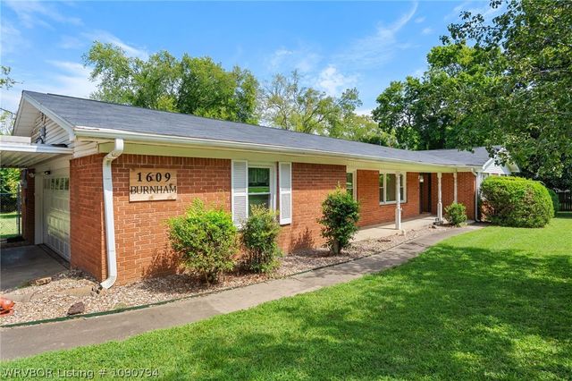1609 Burnham Road, Fort Smith, AR 72903
