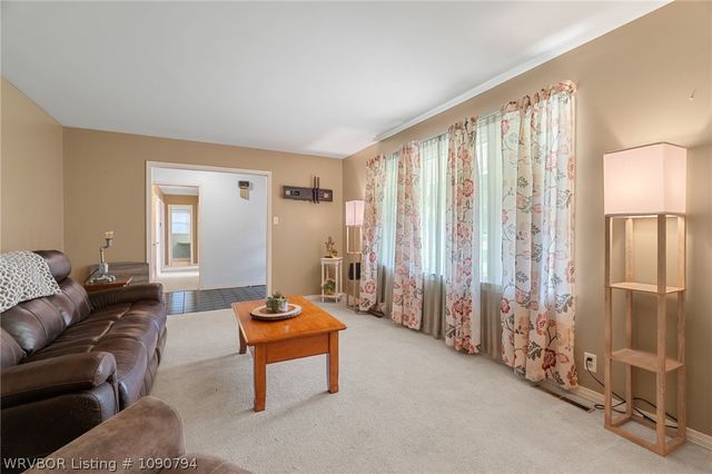 1609 Burnham Road, Fort Smith, AR 72903