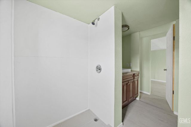 1913 Chain Avenue, Lake Isabella, CA 93240