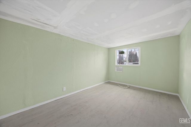 1913 Chain Avenue, Lake Isabella, CA 93240