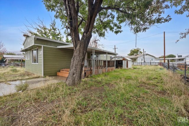 1913 Chain Avenue, Lake Isabella, CA 93240