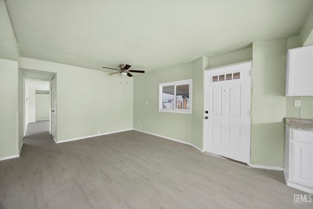 1913 Chain Avenue, Lake Isabella, CA 93240