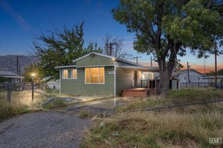 1913 Chain Avenue, Lake Isabella, CA 93240
