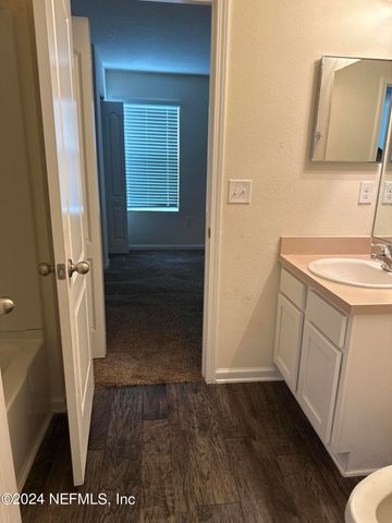 8053 ECHO SPRINGS Road, Jacksonville, FL 32256