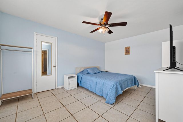 6470 Bayou Glen Road 6470, Houston, TX 77057
