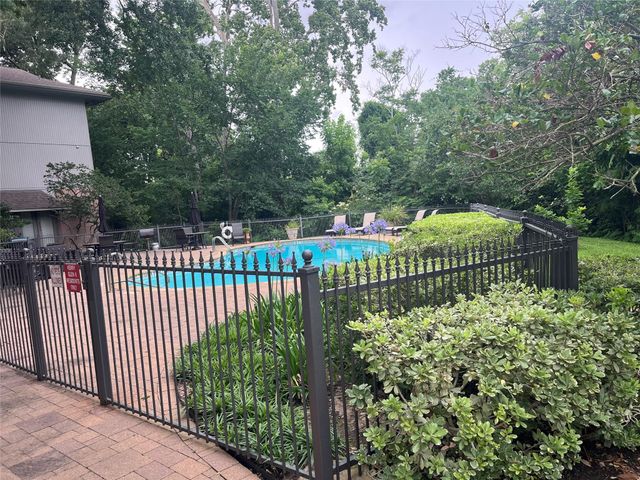 6470 Bayou Glen Road 6470, Houston, TX 77057