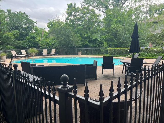 6470 Bayou Glen Road 6470, Houston, TX 77057
