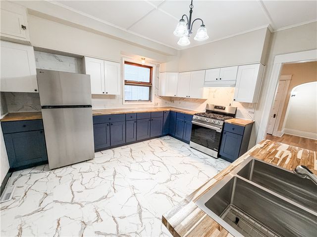 7 South Lewis Street, Auburn, NY 13021