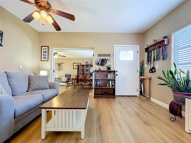 4042 ARKANSAS AVENUE NE, St Petersburg, FL 33703