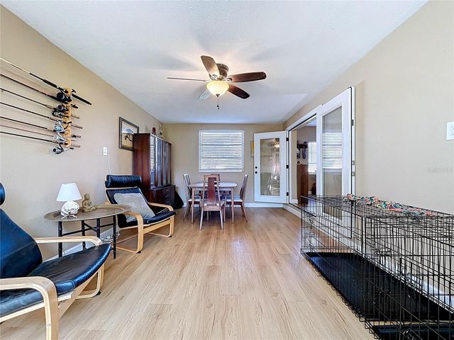 4042 ARKANSAS AVENUE NE, St Petersburg, FL 33703