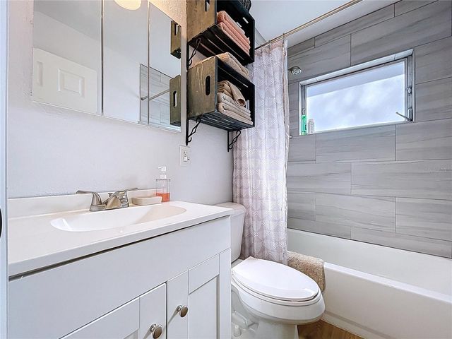 4042 ARKANSAS AVENUE NE, St Petersburg, FL 33703