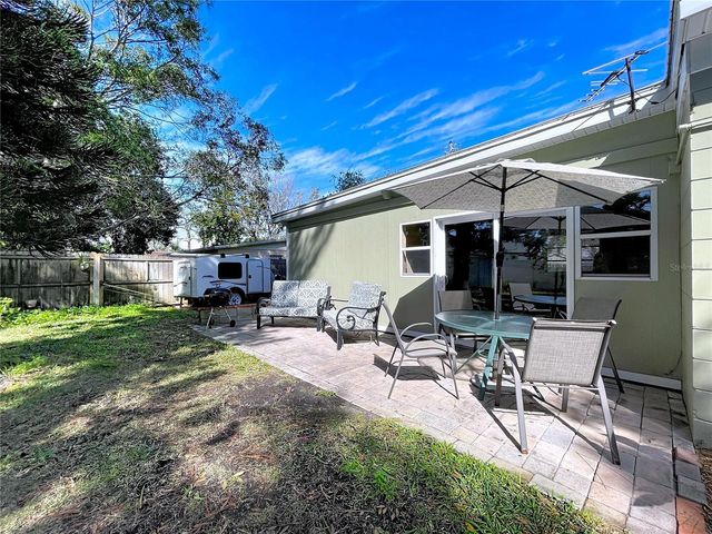 4042 ARKANSAS AVENUE NE, St Petersburg, FL 33703