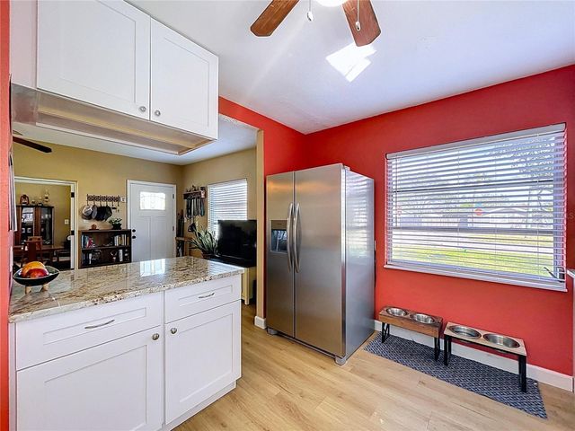 4042 ARKANSAS AVENUE NE, St Petersburg, FL 33703