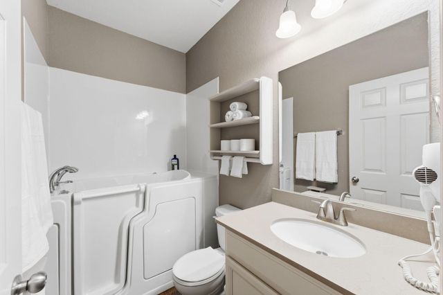 2095 Lost Timbers Drive, Conroe, TX 77304