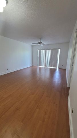 4200 NW 3rd Ct 331, Plantation, FL 33317