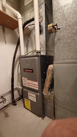 814 13th Avenue N 1-C, Clinton, IA 52732