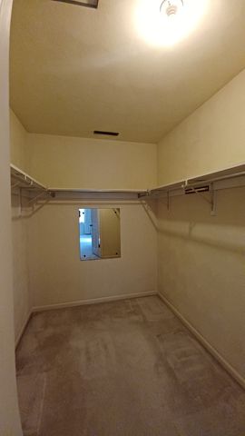 814 13th Avenue N 1-C, Clinton, IA 52732