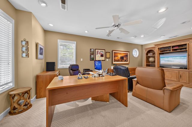 3802 Cagney Ln., Myrtle Beach, SC 29577