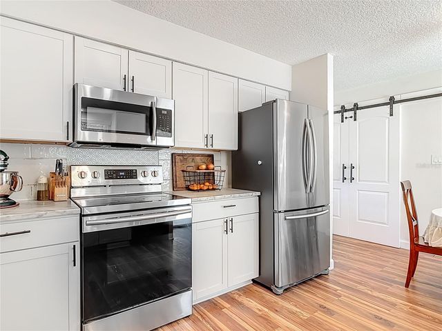 624 W NEW YORK AVENUE, Lake Helen, FL 32744