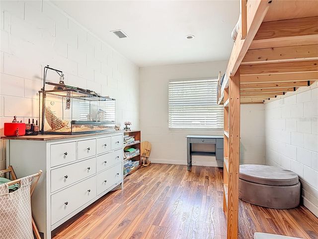 624 W NEW YORK AVENUE, Lake Helen, FL 32744