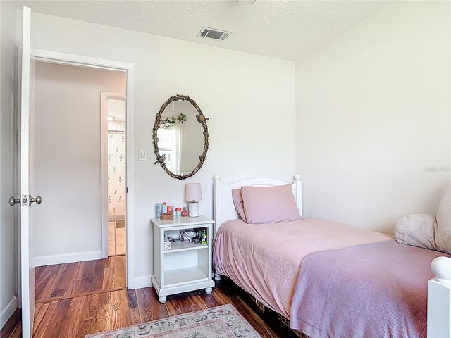 624 W NEW YORK AVENUE, Lake Helen, FL 32744