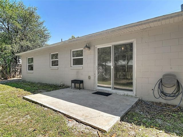 624 W NEW YORK AVENUE, Lake Helen, FL 32744