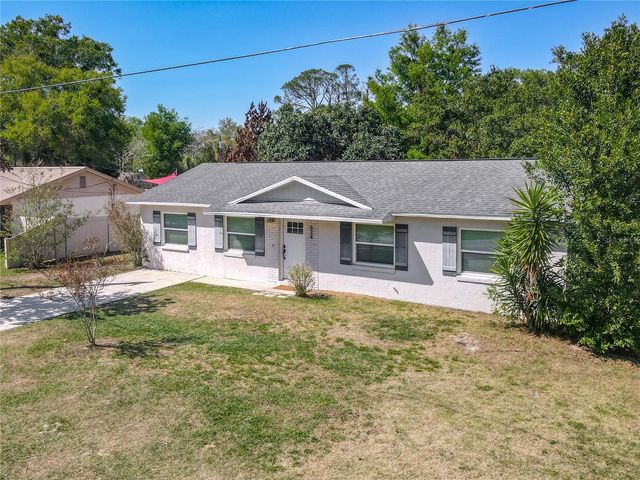 624 W NEW YORK AVENUE, Lake Helen, FL 32744