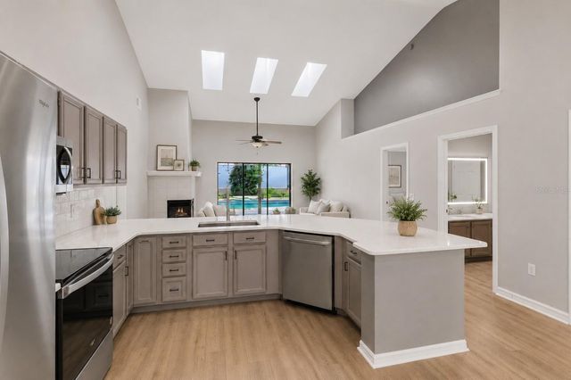 623 YORKSHIRE DRIVE, Oviedo, FL 32765