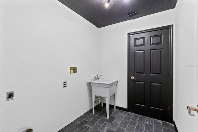 623 YORKSHIRE DRIVE, Oviedo, FL 32765