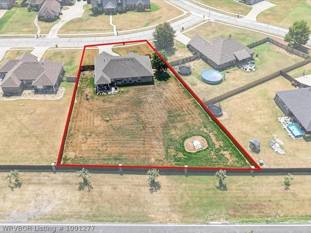 1607 Copper Ridge Drive, Fort Smith, AR 72916