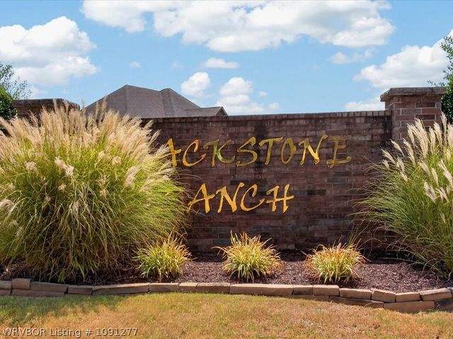 1607 Copper Ridge Drive, Fort Smith, AR 72916