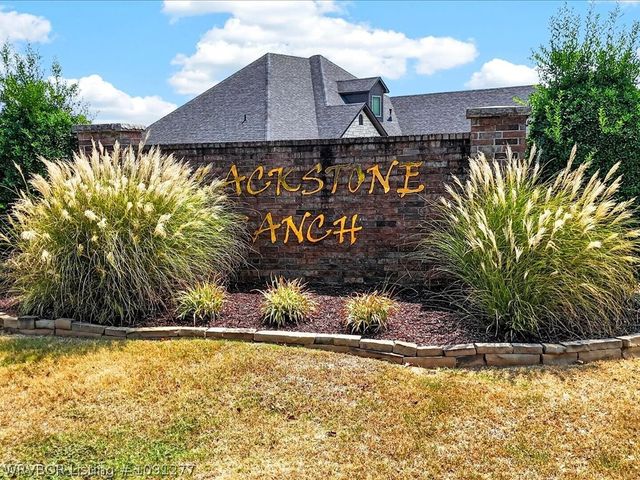 1607 Copper Ridge Drive, Fort Smith, AR 72916