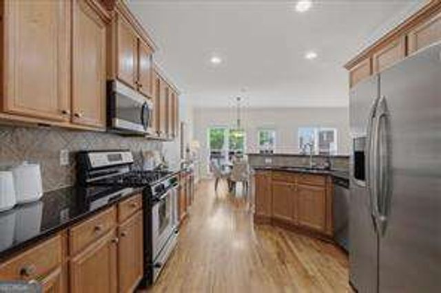 1184 Laurel Place SE, Smyrna, GA 30080