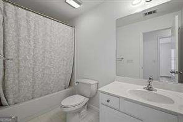 1184 Laurel Place SE, Smyrna, GA 30080