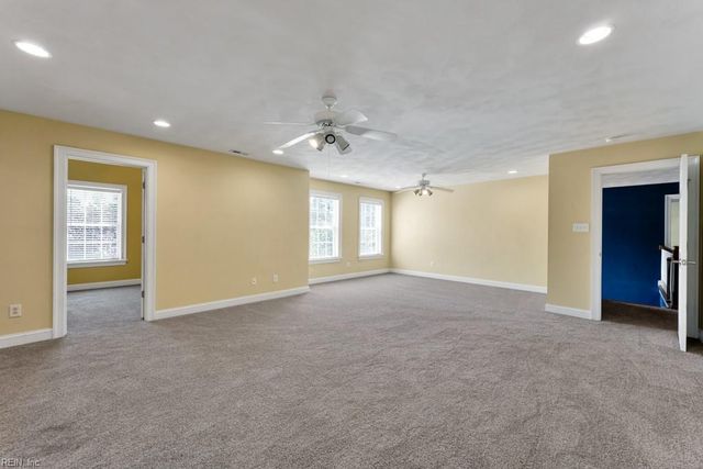 1332 Club House DR, Chesapeake, VA 23322