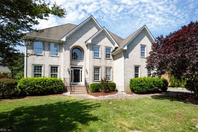 1332 Club House DR, Chesapeake, VA 23322