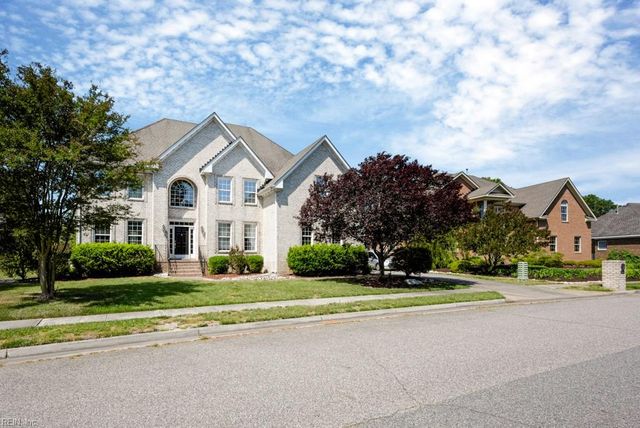 1332 Club House DR, Chesapeake, VA 23322