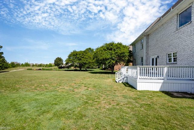 1332 Club House DR, Chesapeake, VA 23322