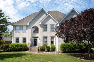 1332 Club House DR, Chesapeake, VA 23322
