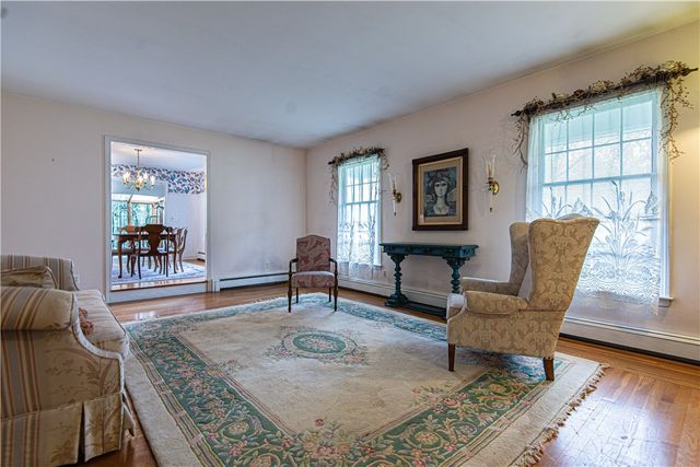 929 Greenville Avenue, Smithfield, RI 02828