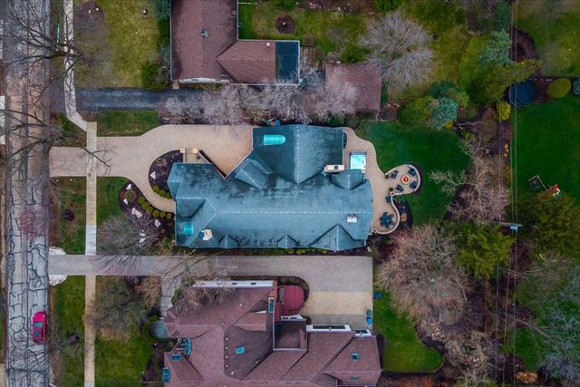 849 E Hillside Road, Naperville, IL 60540